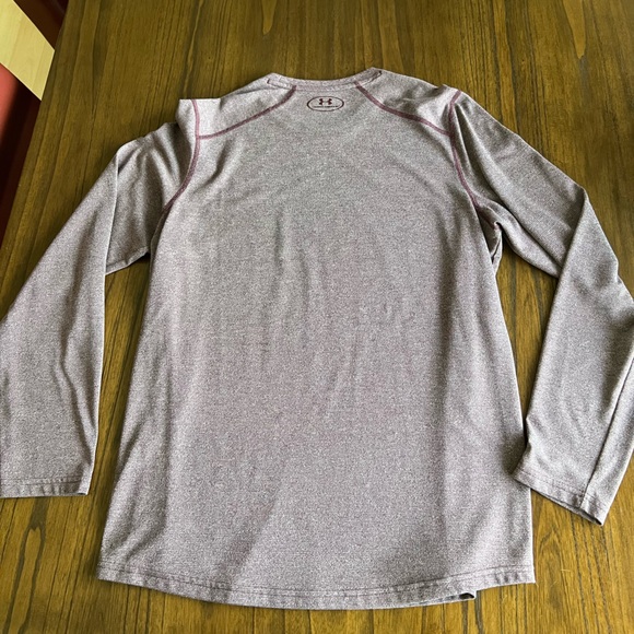 Under Armour Long Sleeve - Picture 2 of 3